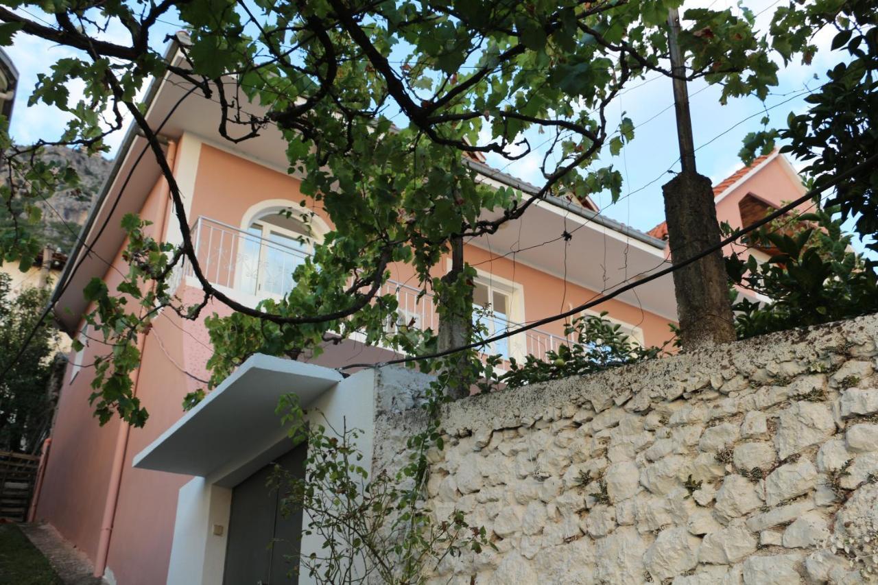 Villa Duka Krujë エクステリア 写真