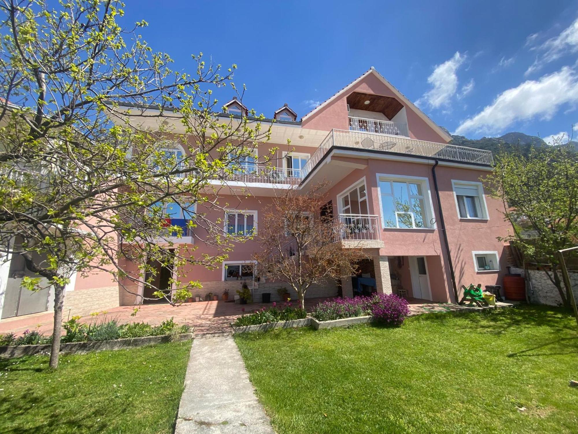 Villa Duka Krujë エクステリア 写真